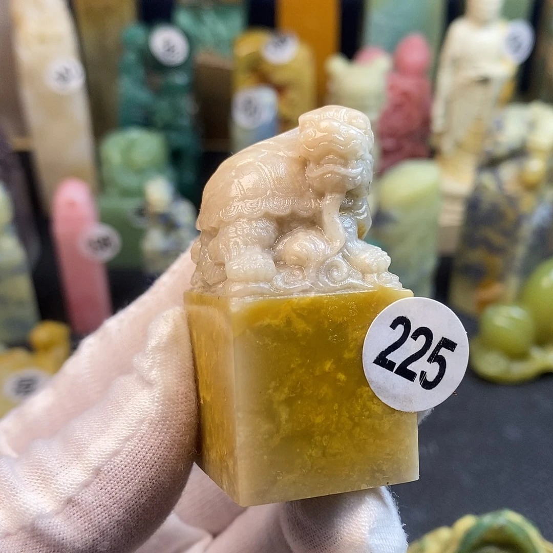 青田石篆刻艺术家的