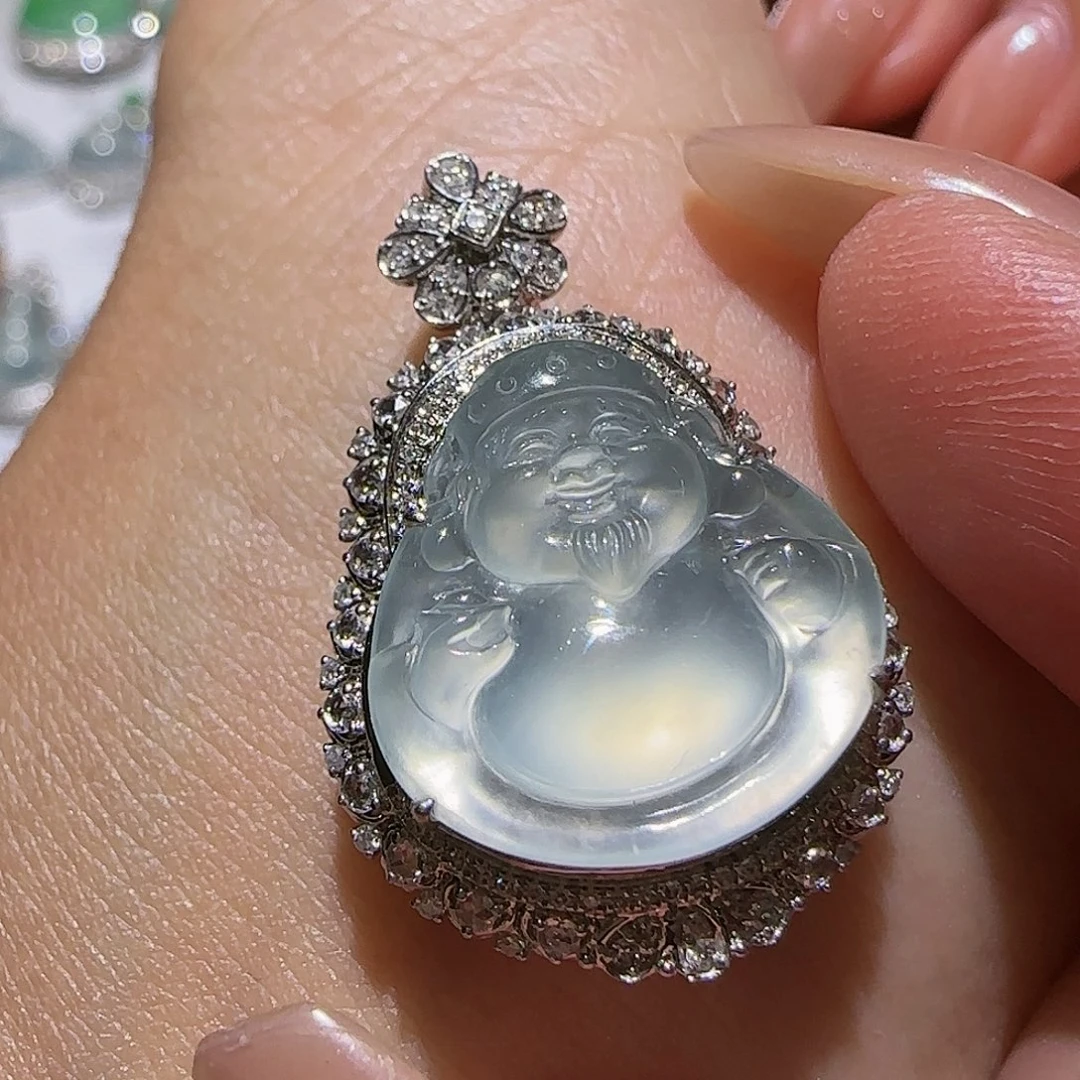 【闪购商品】颈饰18K金镶嵌翡翠天然