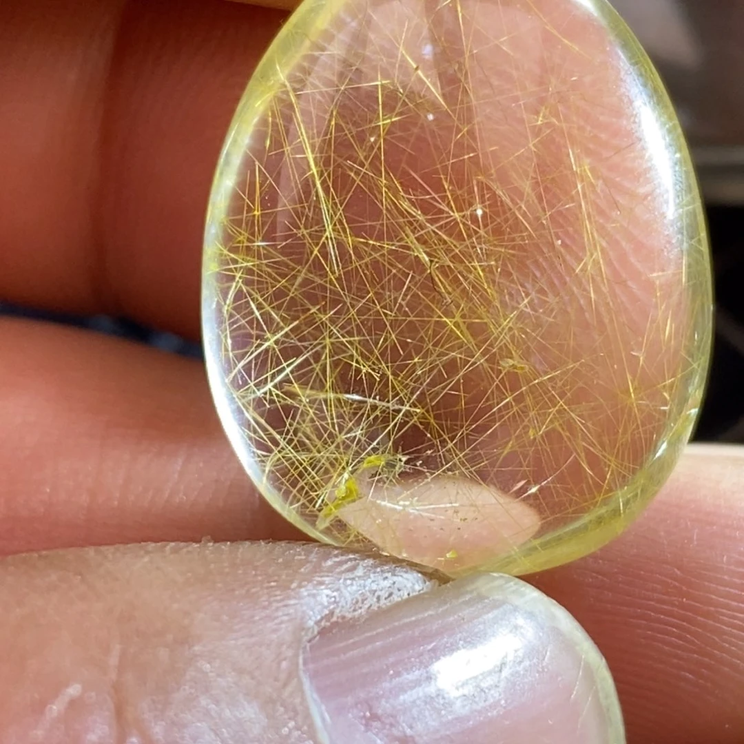 水晶颈饰未镶嵌噜***蕾