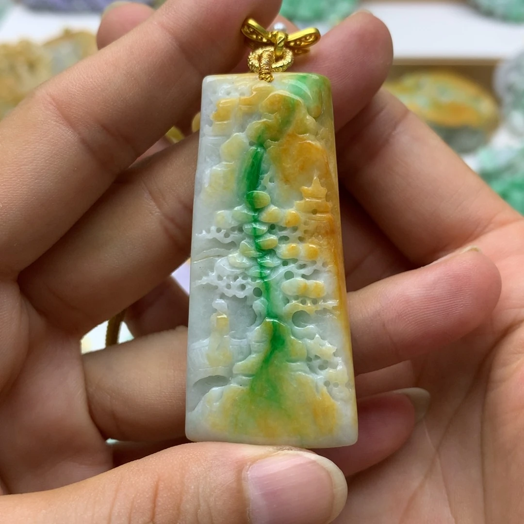 翡翠未镶嵌颈饰翡翠