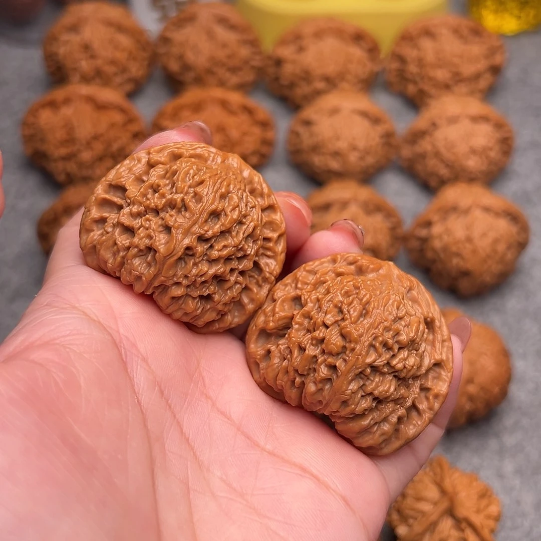 把件文玩核桃小***精品粗棱南疆石43全品毕业款