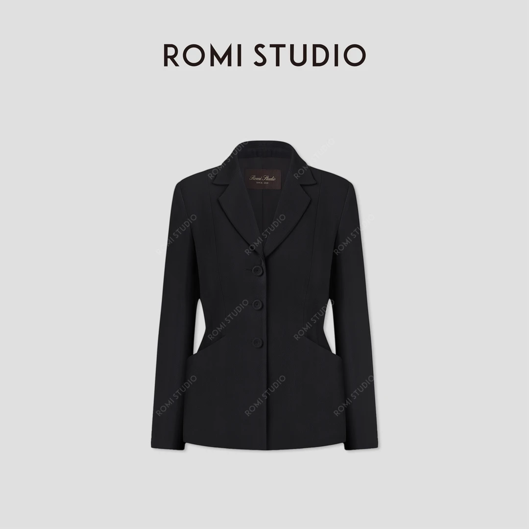 ROMI STUDIO“自我轮廓”桑蚕丝羊毛三粒扣廓形西装外套RWCAWW3709
