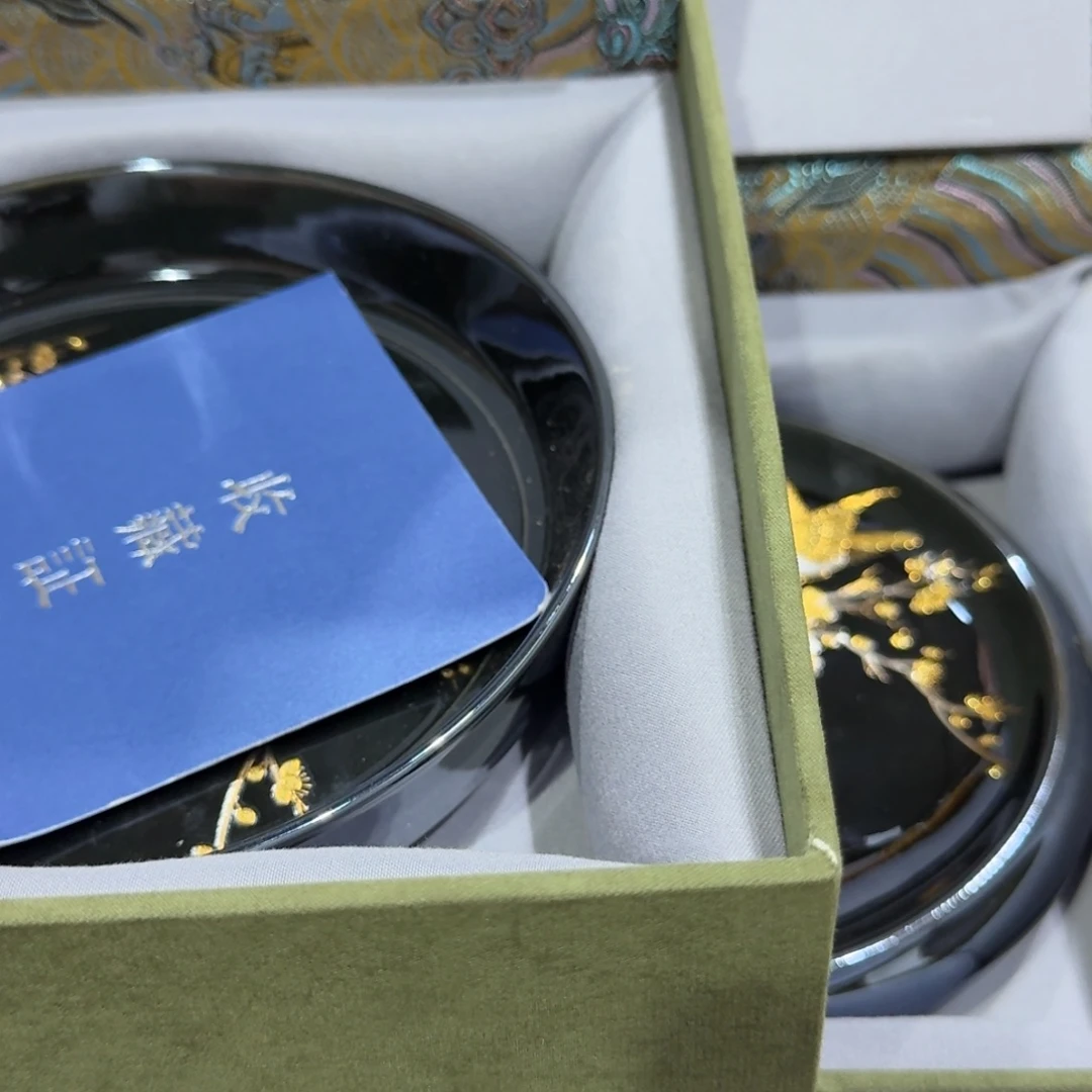 微瑕疵介意勿拍陶瓷器皿W496两片发货