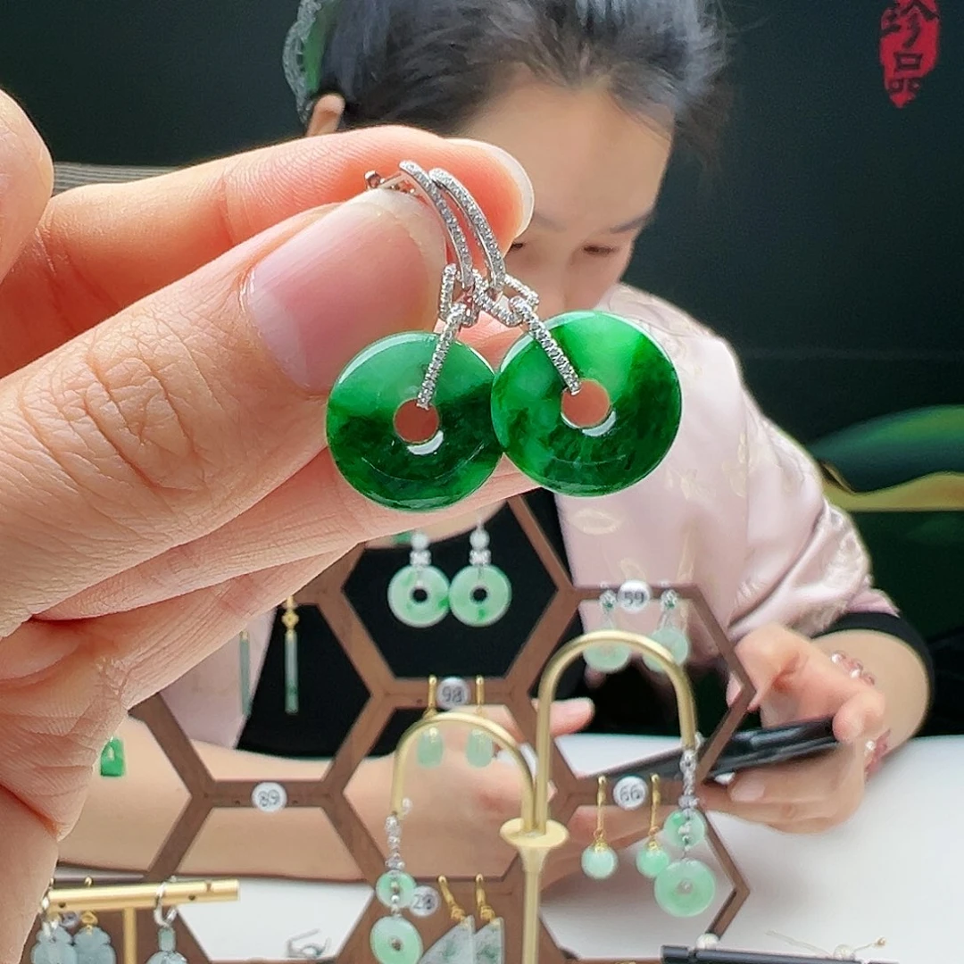 翡翠耳饰18K金镶嵌天然翡翠