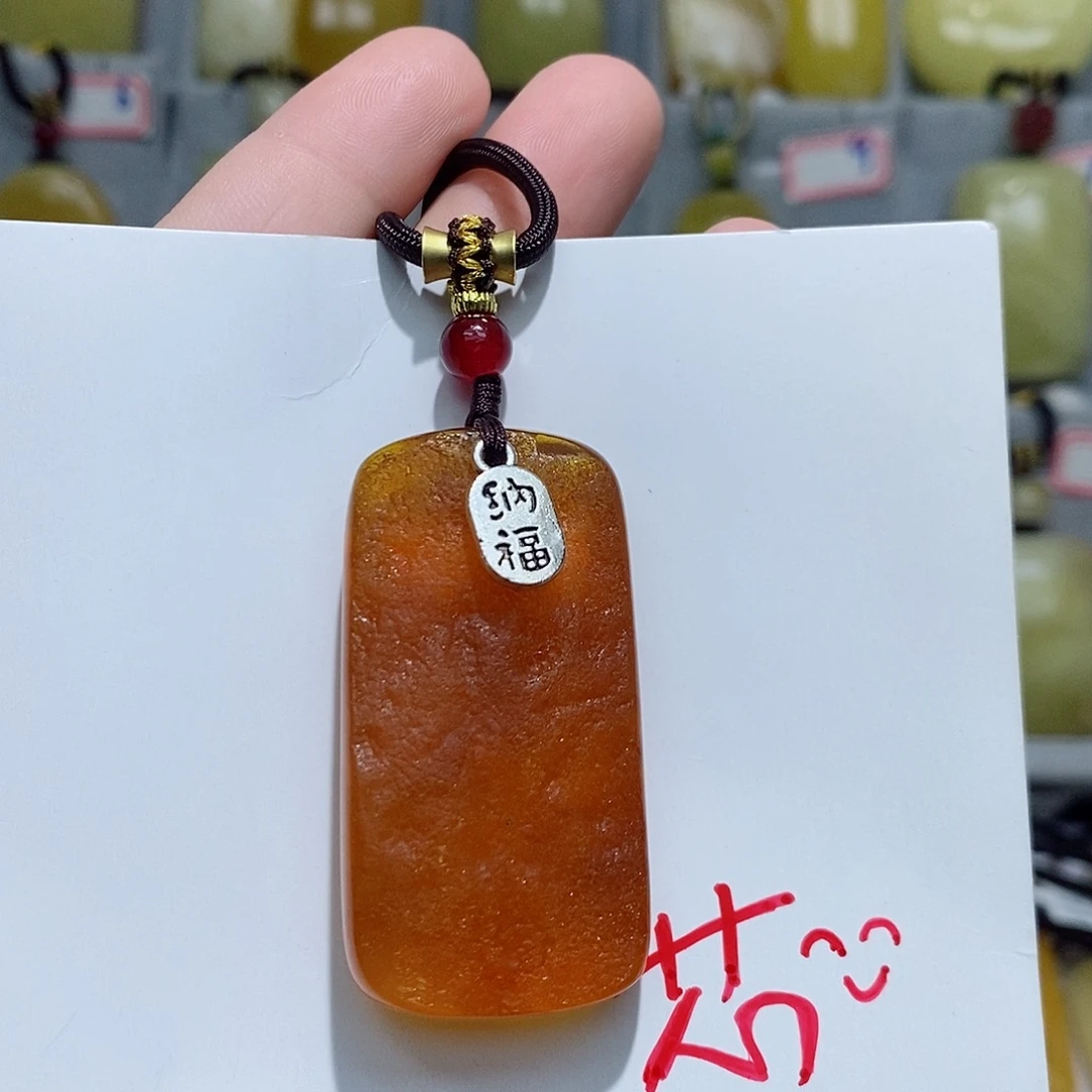 定制琥珀未镶嵌蜜蜡