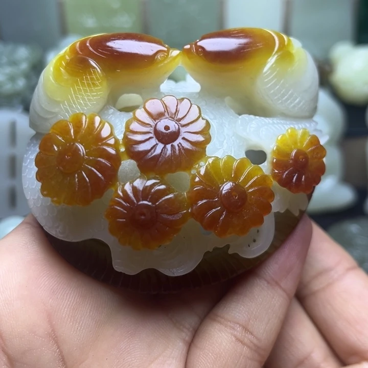 和田玉18K金镶嵌颈饰