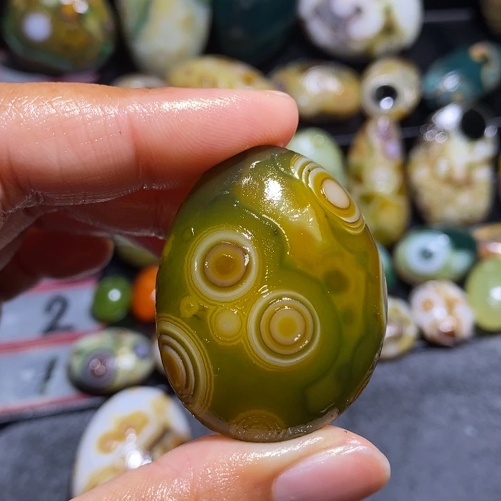 未镶嵌玛瑙/玉髓珠宝奇石