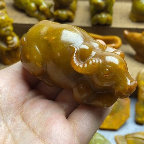蛇纹石玉未镶嵌颈饰86