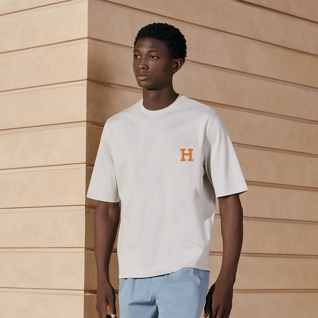 华品耀世   夏季高级感H皮标醋酸面料休闲短袖T恤男女同款83133