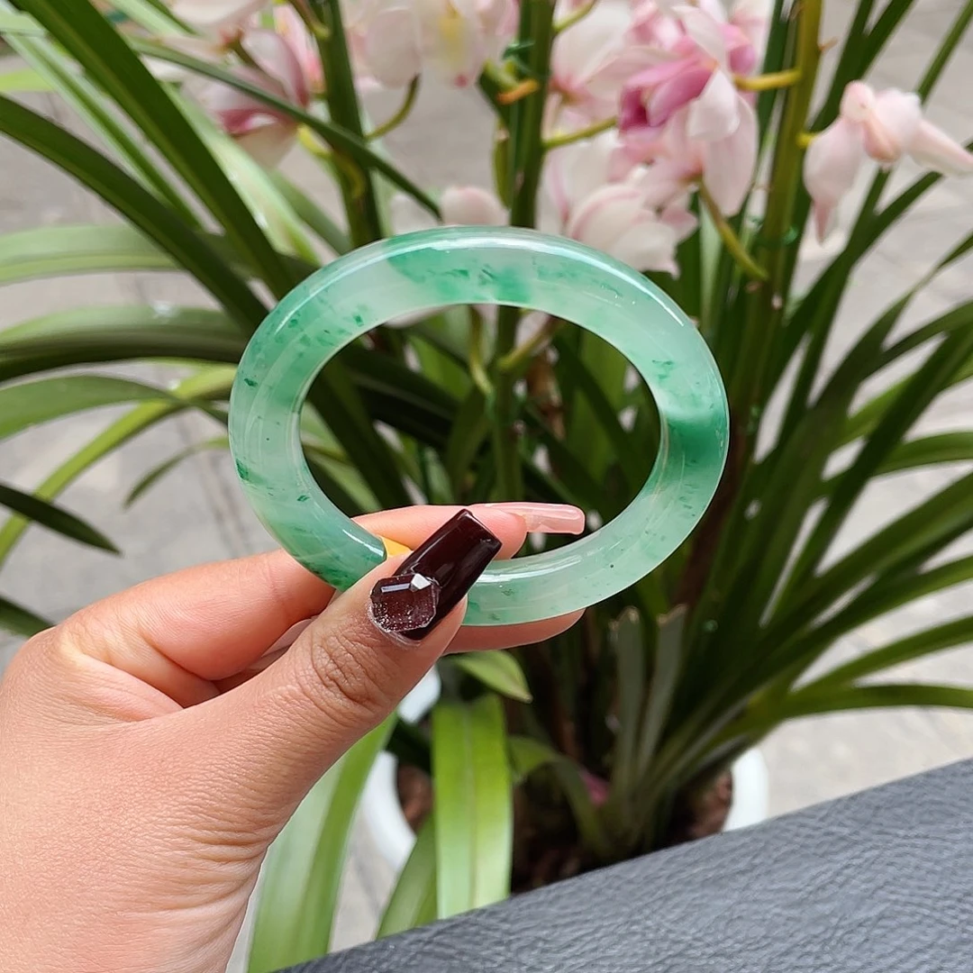 石英质玉手镯未镶嵌25