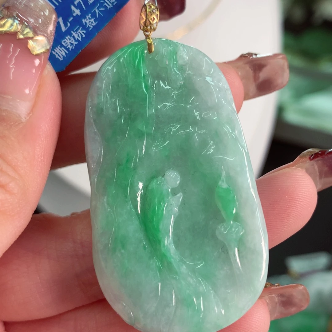 翡翠吊坠(不含链)18K金镶嵌