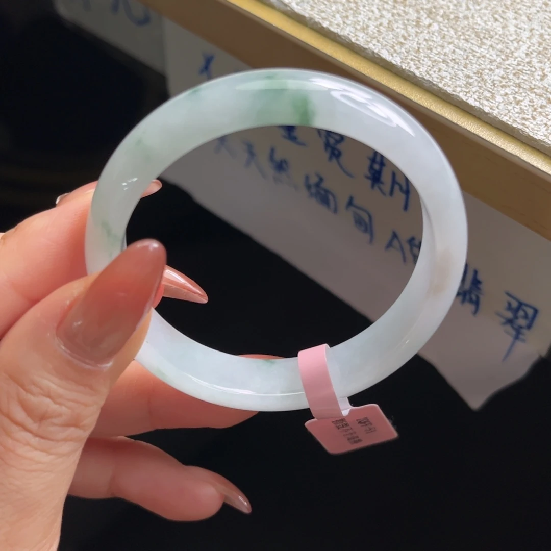 翡翠未镶嵌手镯手镯