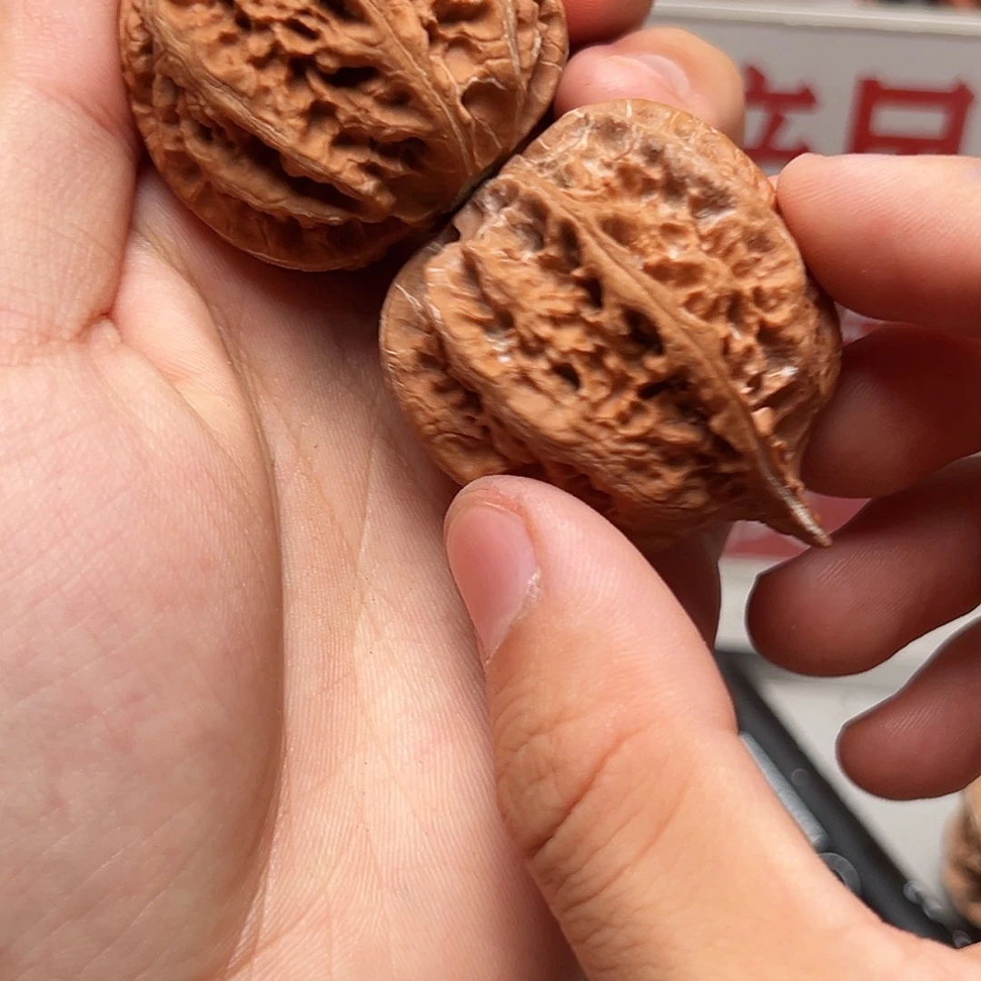 吊坠文玩核桃红皮灯笼