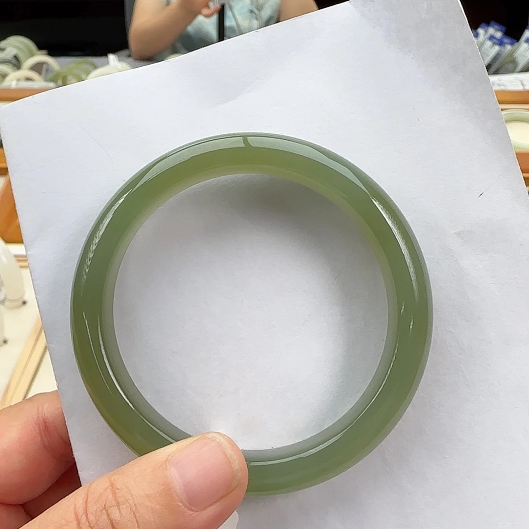 未镶嵌手镯和田玉57.58