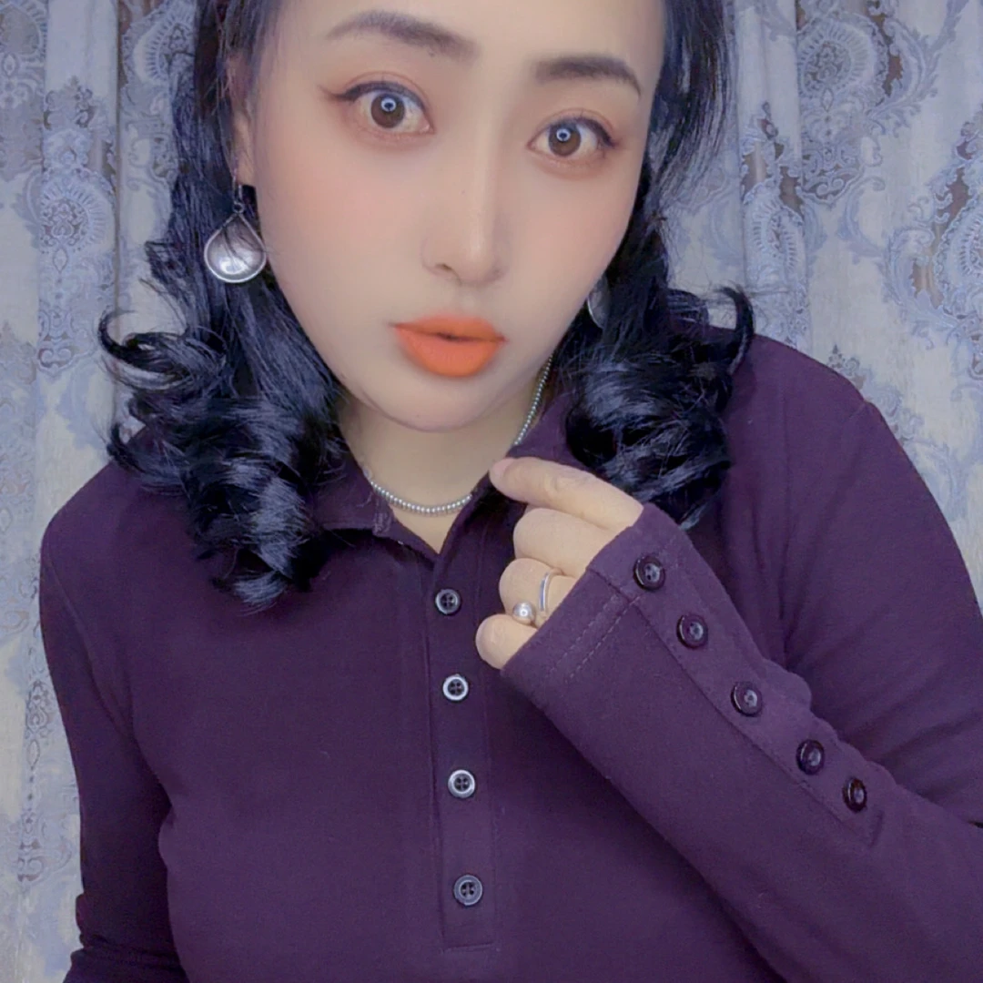 5258简约修身显瘦百搭纽扣款长袖女士打底衫