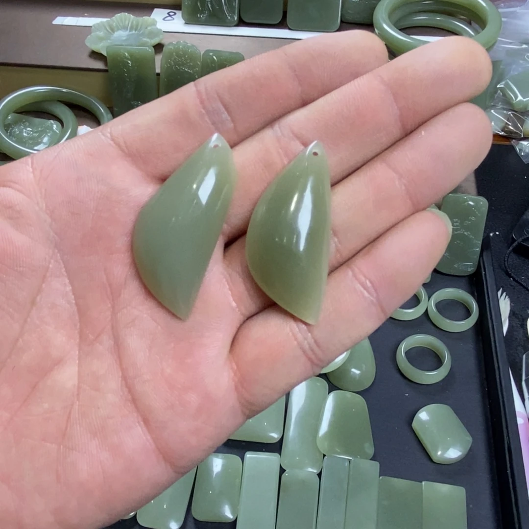 颈饰未镶嵌和田玉背****包022