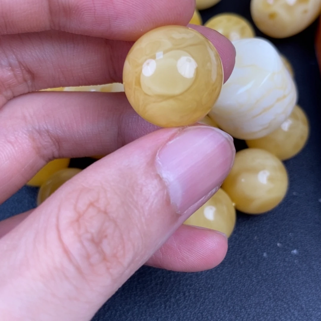 裸石琥珀未镶嵌53