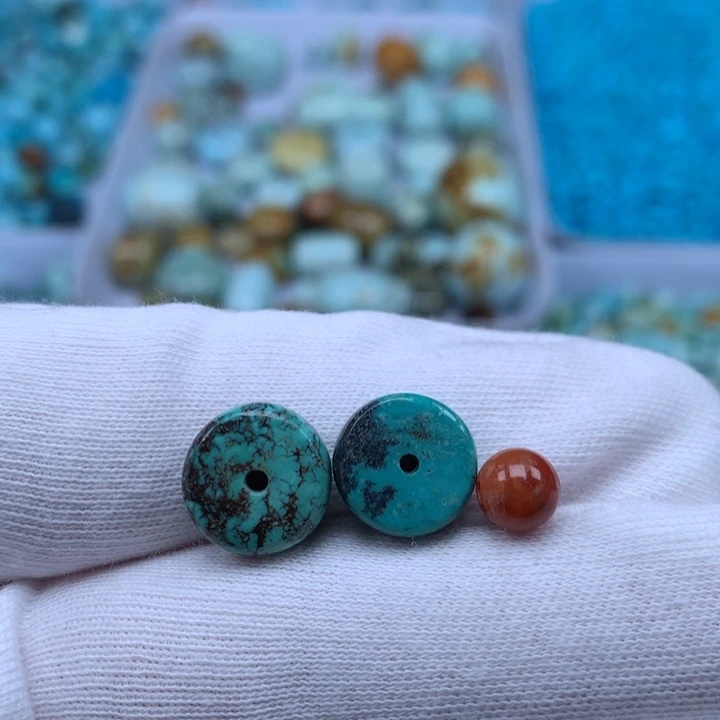 南红玛瑙未镶嵌珠宝奇石