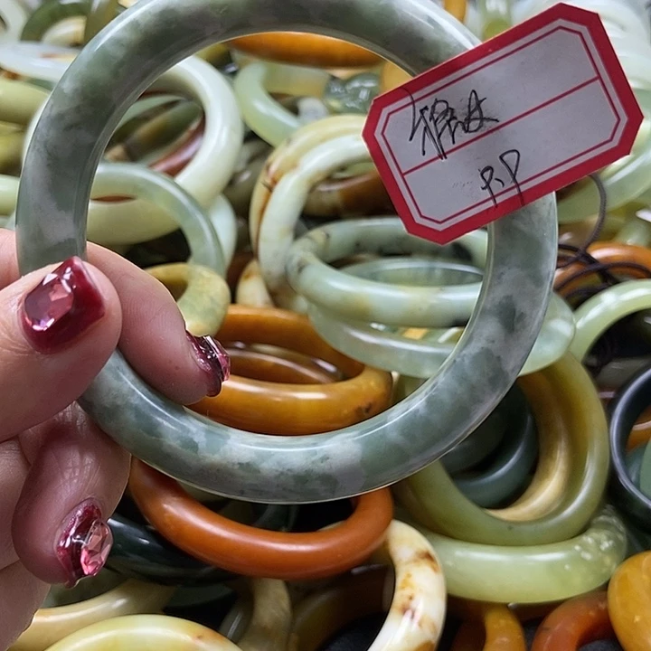 蛇纹石玉手镯未镶嵌雅*