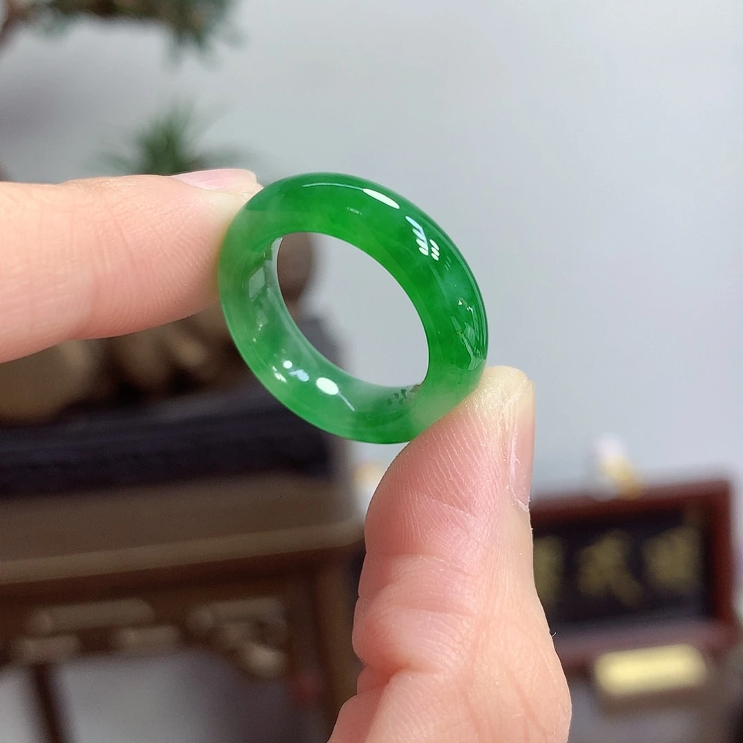 翡翠未镶嵌戒圈13号