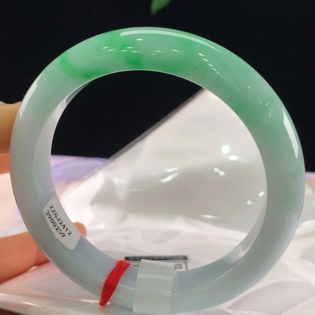 翡翠手镯未镶嵌111-0251