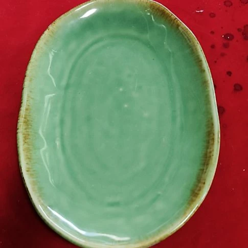 瓷片盘，沙锅，瓷片，瓶，碗，各种沙锅，摆件，