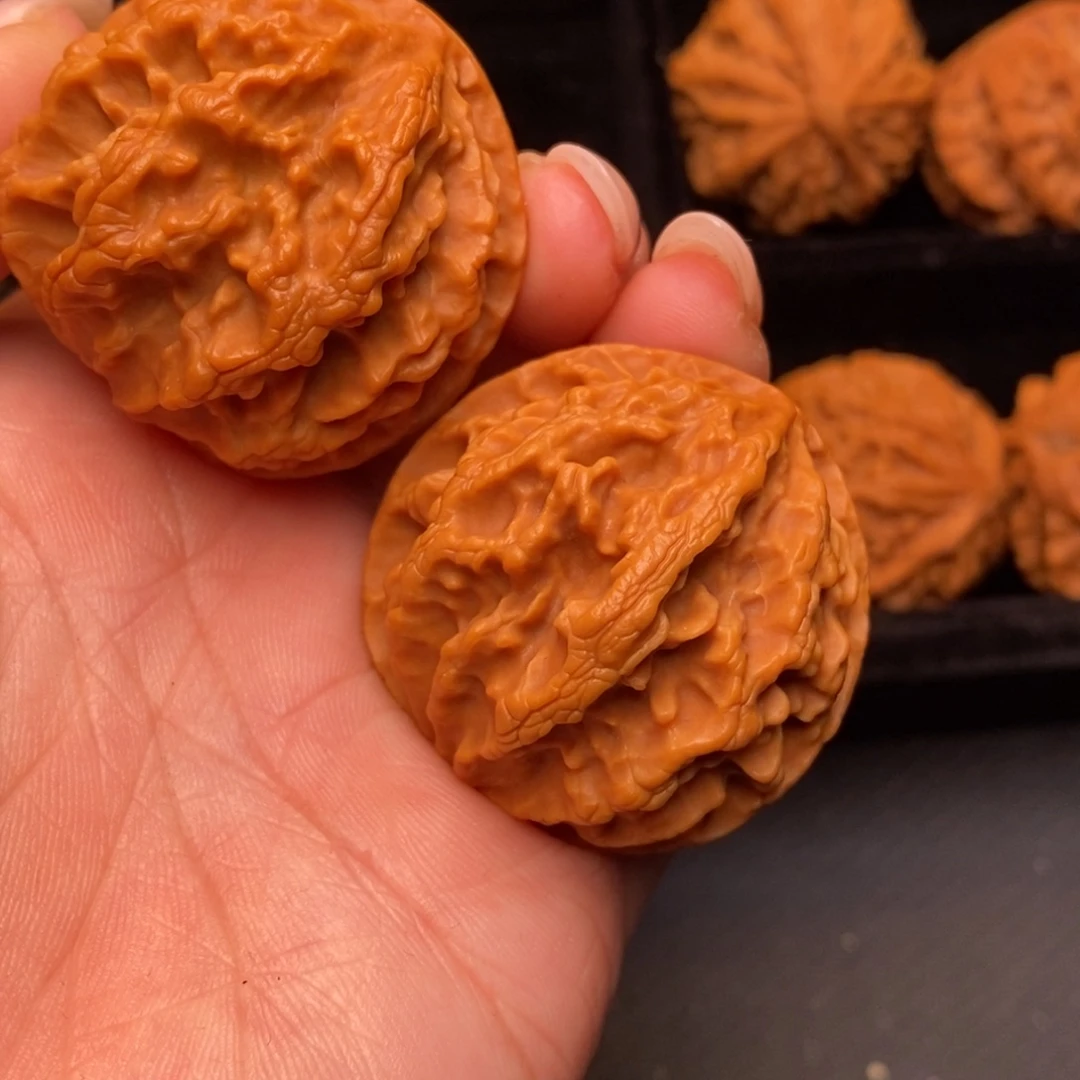 文玩核桃吊坠秦岭野生核桃