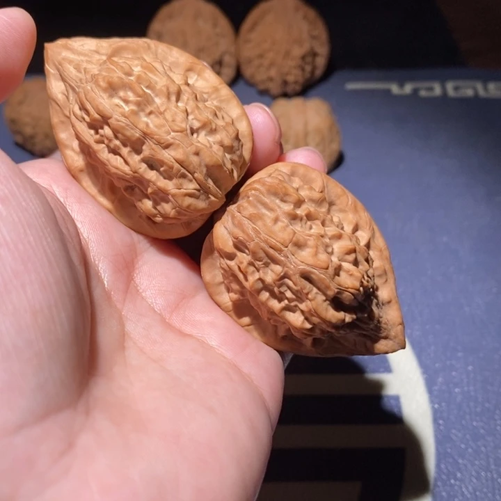 文玩核桃吊坠红缨枪