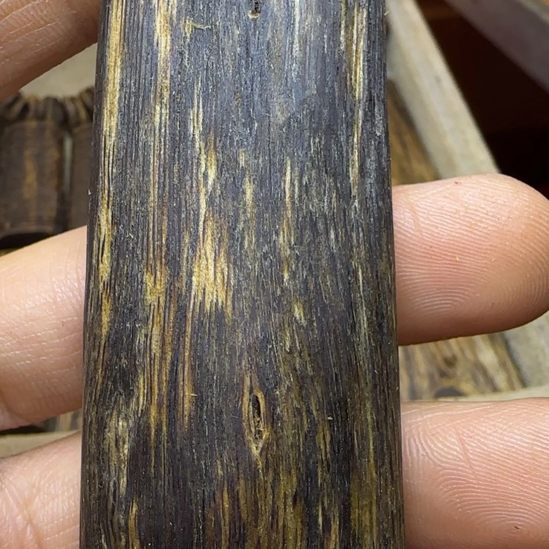 沉香吊坠无**告原汁原味沉香