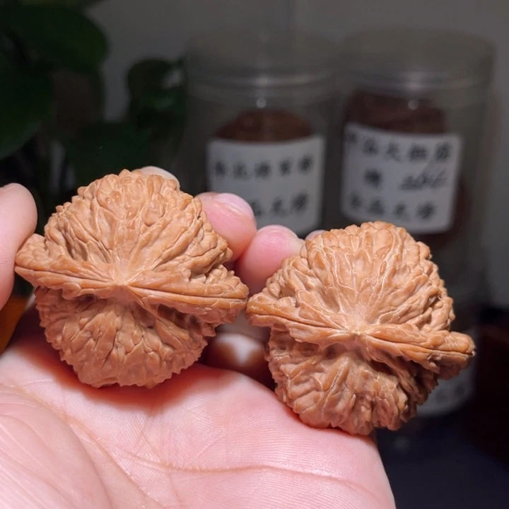 吊坠文玩核桃          43.8