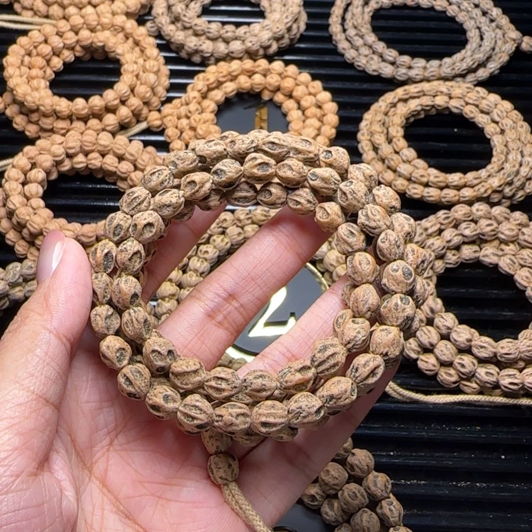 ****梨柏香籽/百香籽吊坠