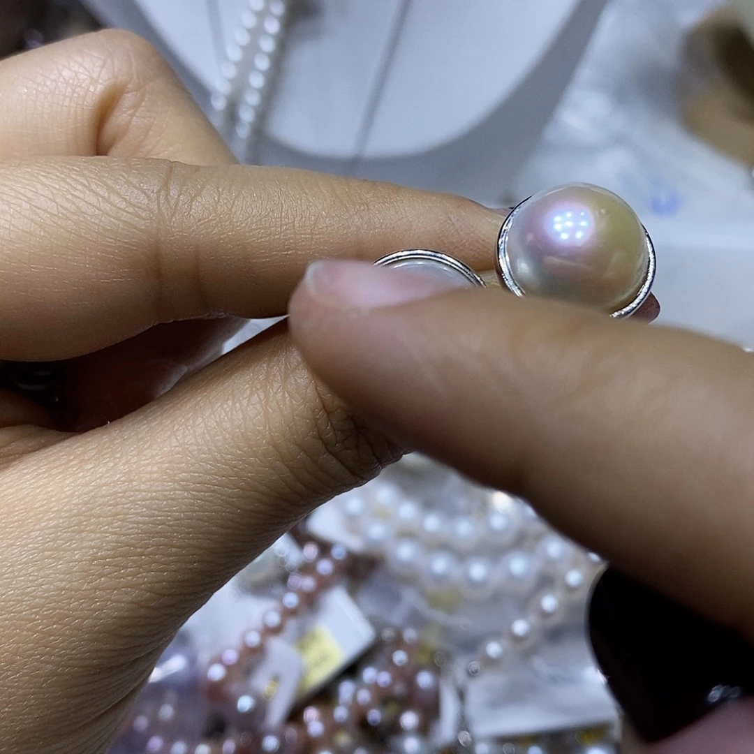 淡水珍珠耳钉未镶嵌橘****?