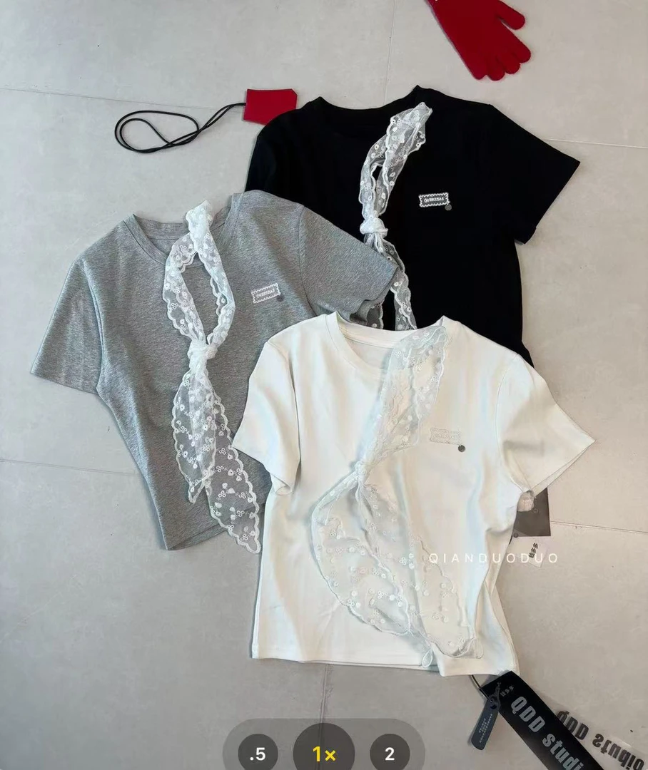 静静严选新款（钱多多）蕾丝+圆领打底上衣2217