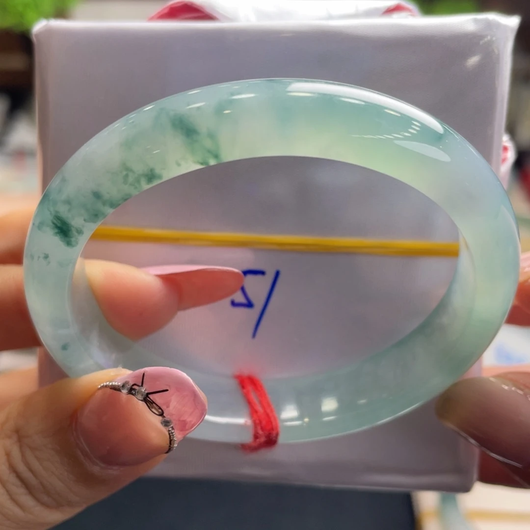 翡翠未镶嵌手镯12号 53.6贵妃孔雀绿