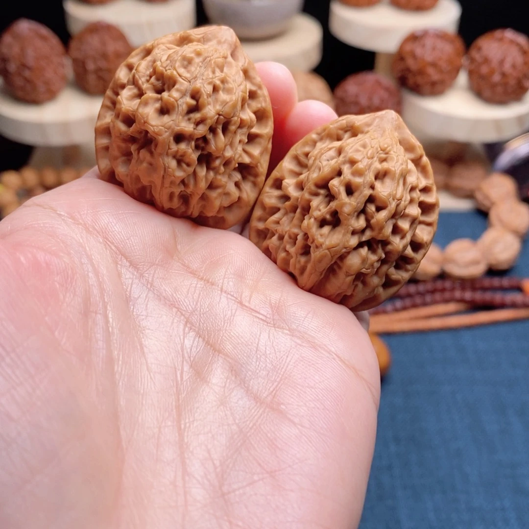 吊坠桃核野生四眼虎36