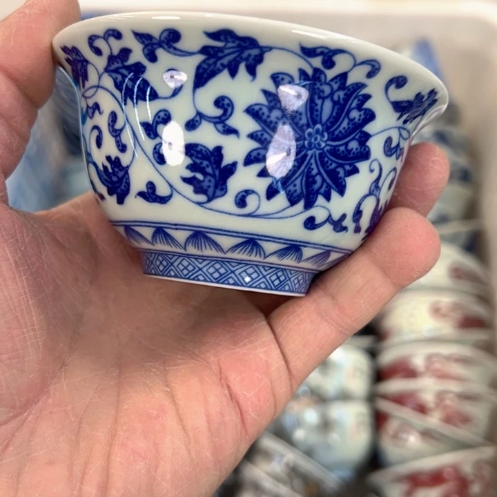 瓷片白青花缠枝莲压手杯全品