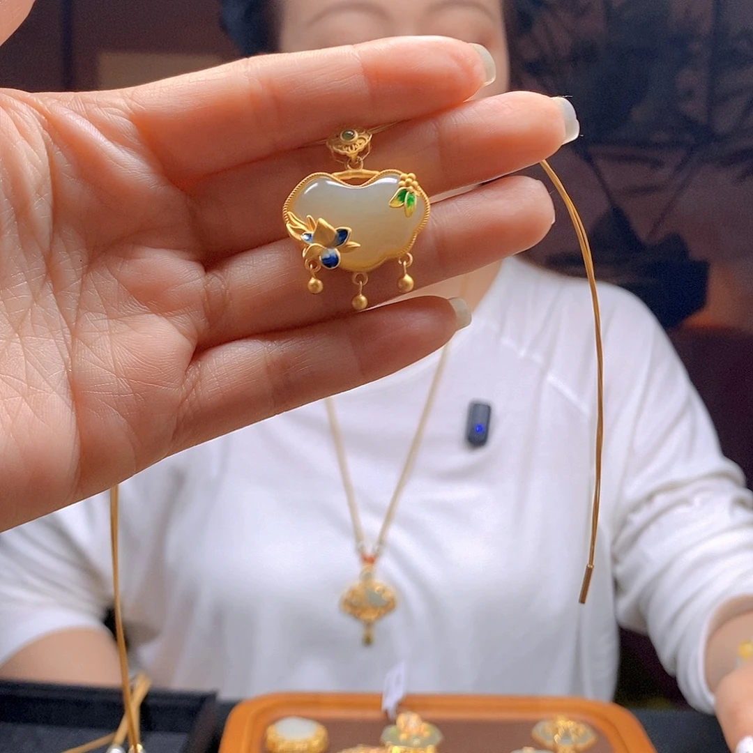 和田玉银S925镶嵌颈饰