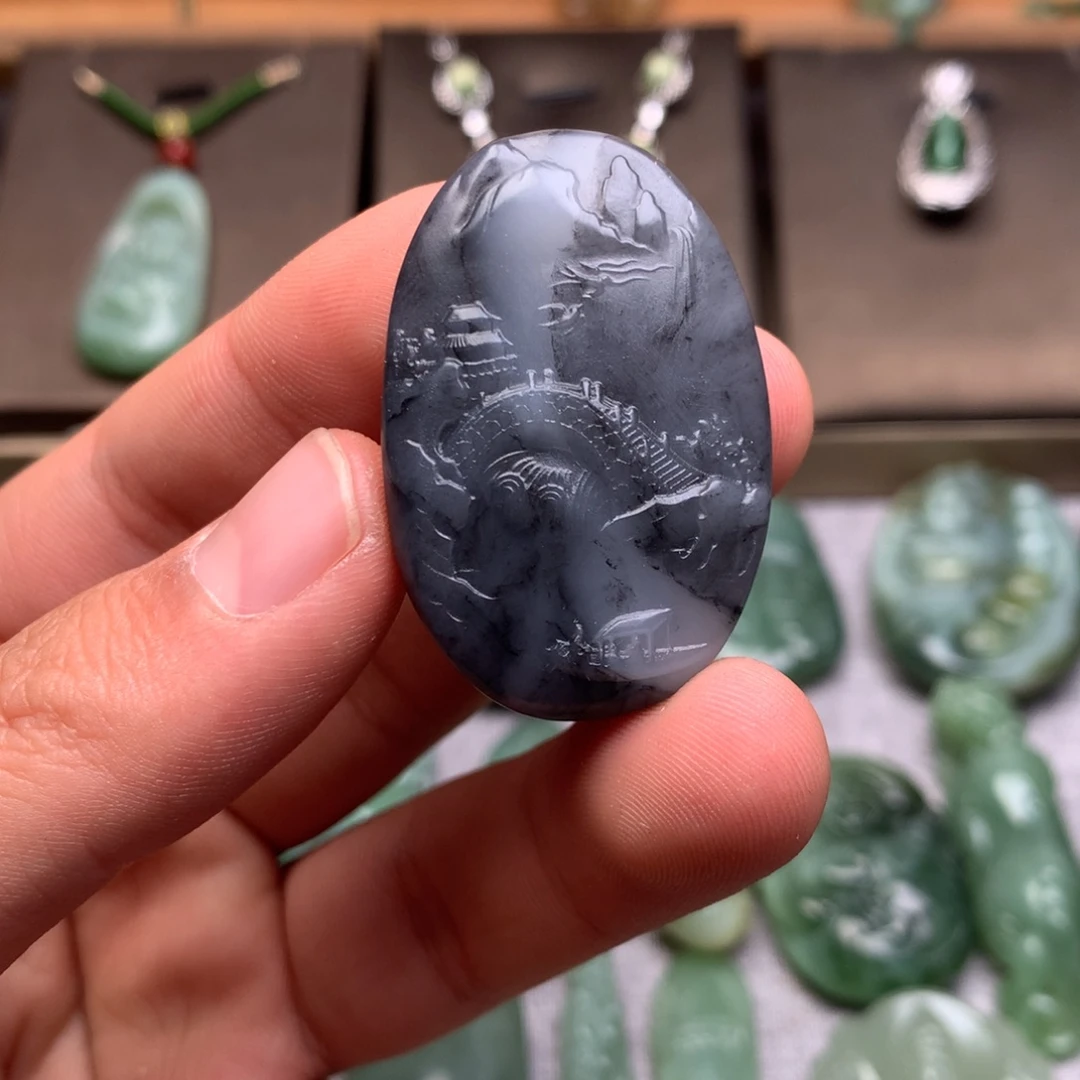 和田玉未镶嵌颈饰