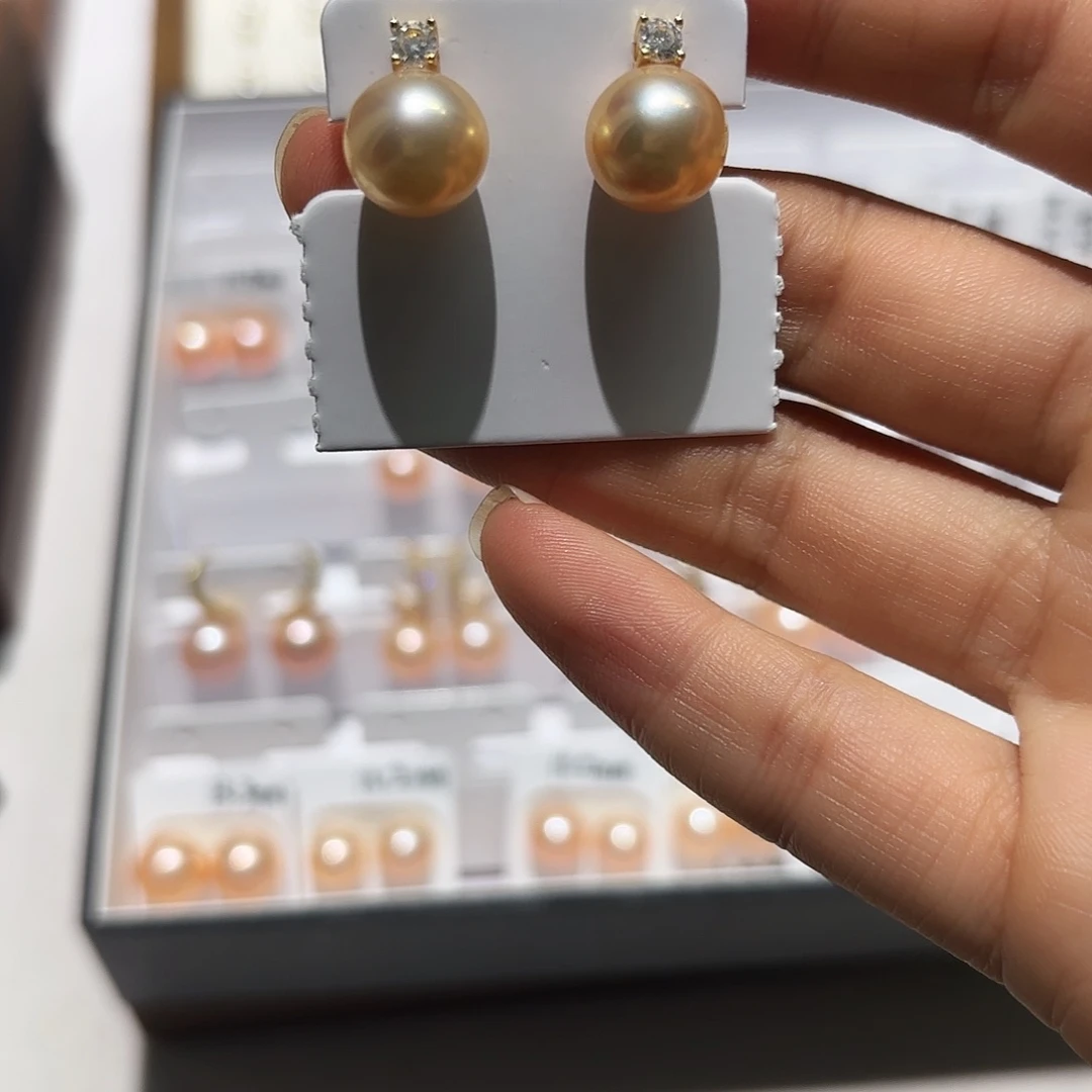 淡水珍珠银S925镶嵌耳饰