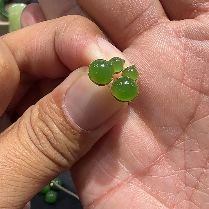 和田玉（碧玉）18K金镶嵌颈饰