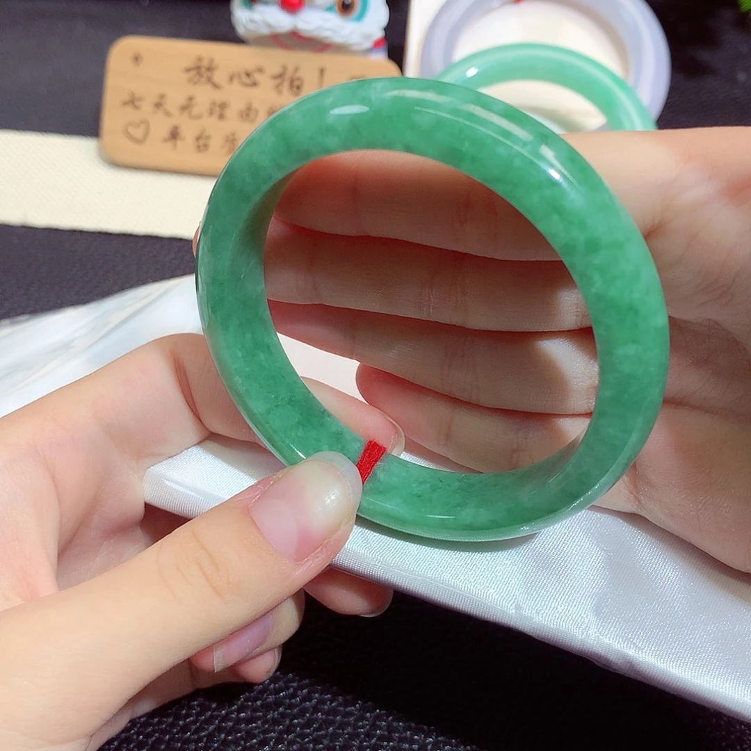 翡翠未镶嵌手镯7054