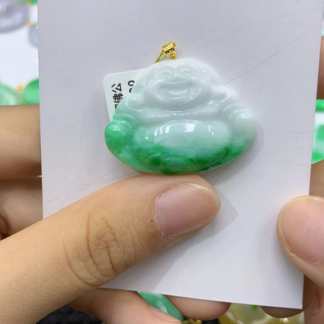 颈饰18K金镶嵌翡翠翡翠