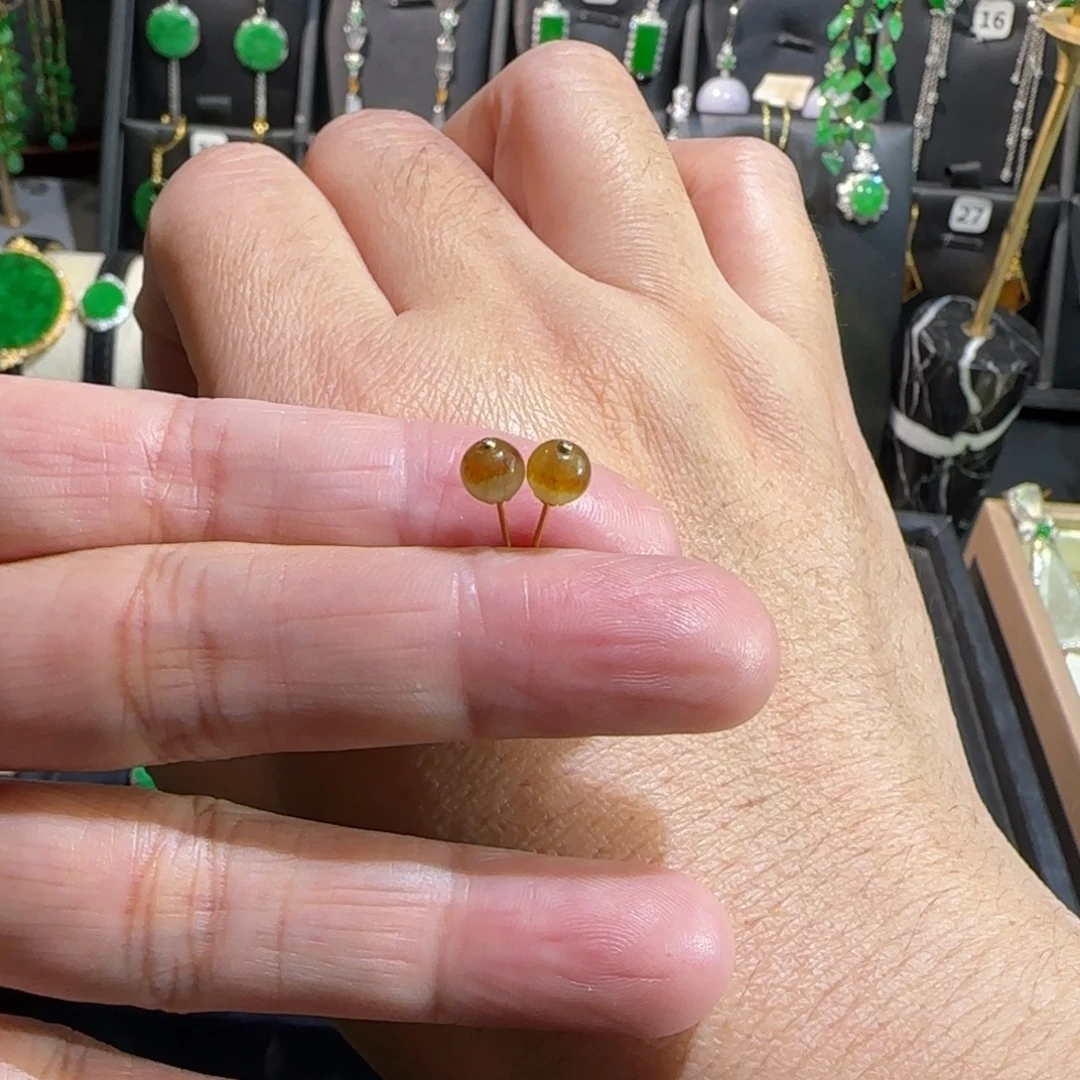 翡翠18K金镶嵌颈饰耳钉