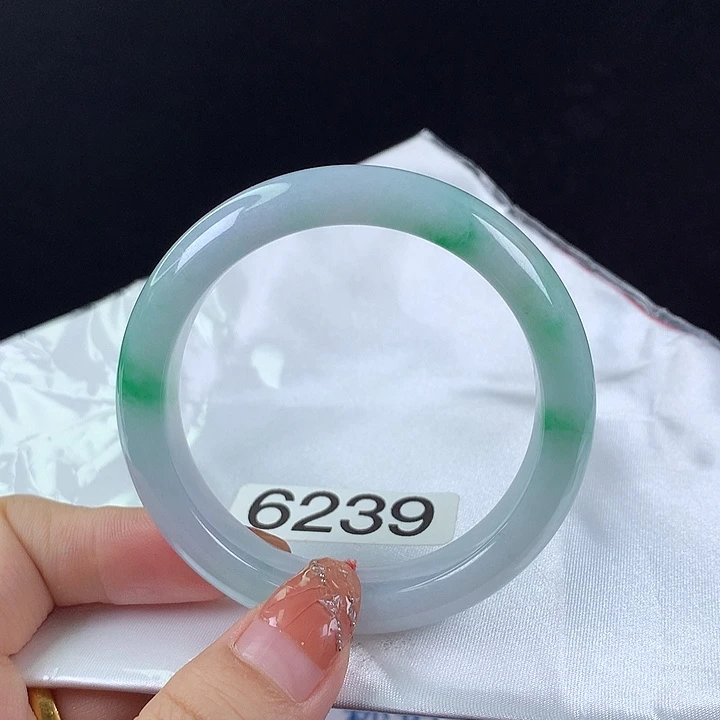 未镶嵌手镯翡翠52圈