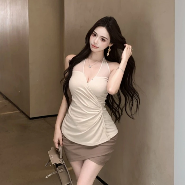 纯欲气质侧腰绑带显瘦V领收腰无袖上衣不规则褶皱包臀半身裙套装