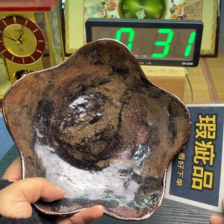 摆件有瑕疵有瑕疵