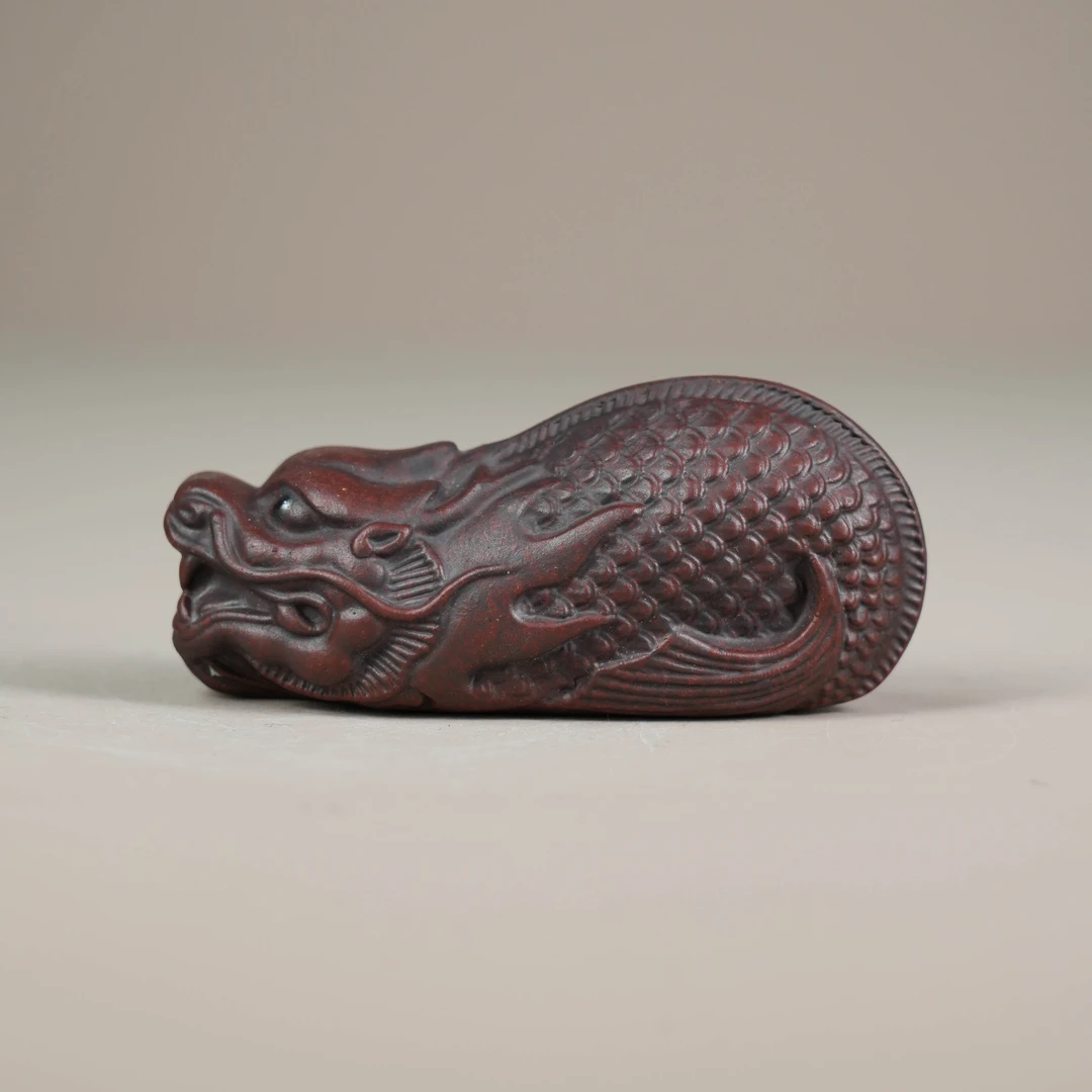 FF 28903 龙鱼手把件 古红泥 6