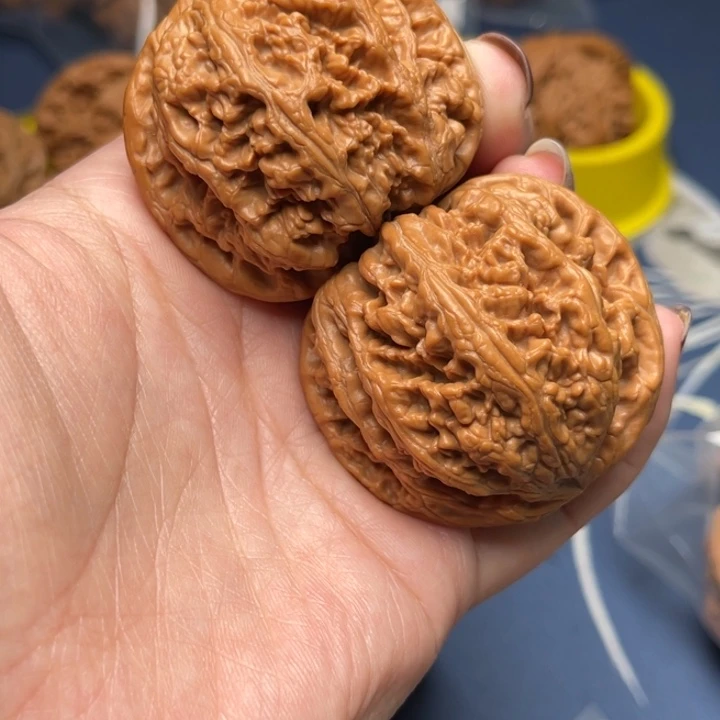 文玩核桃把件粗筋45