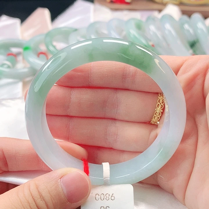 未镶嵌手镯翡翠缅甸A货翡翠手镯