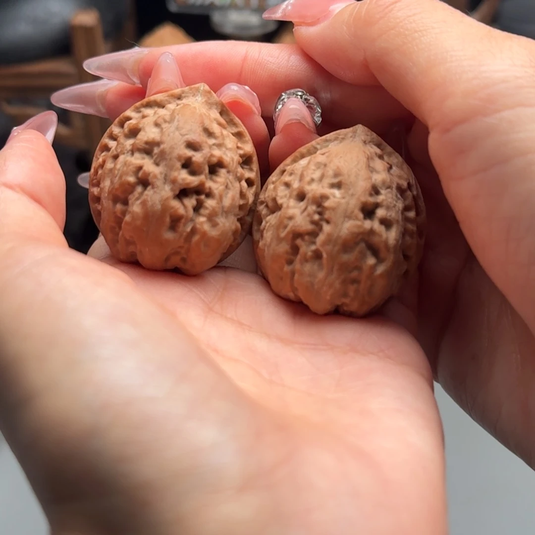 文玩核桃把件关东木子楸百核1花皮